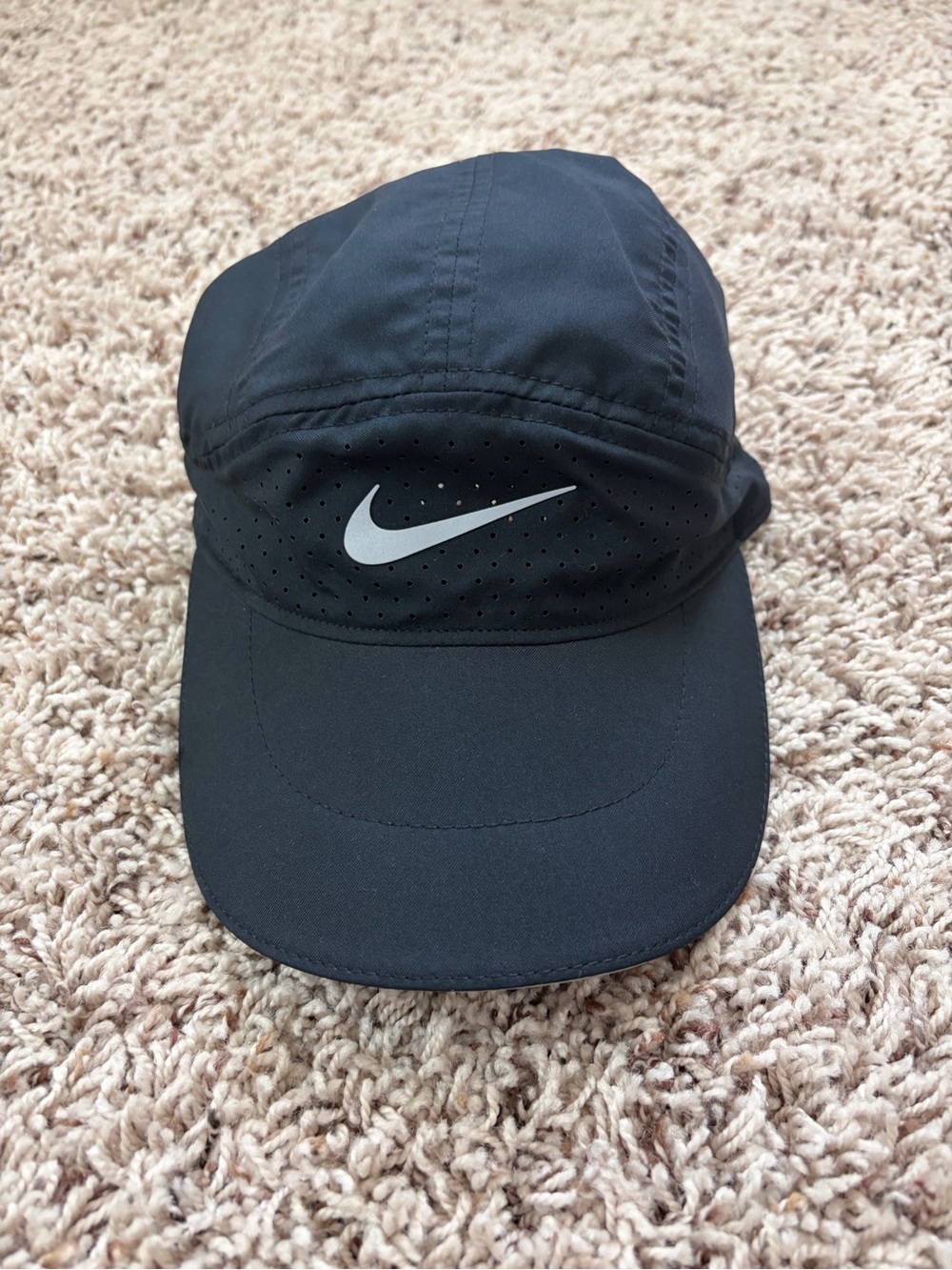 Nike Black Ventilated Tailwind Performance Running Hat